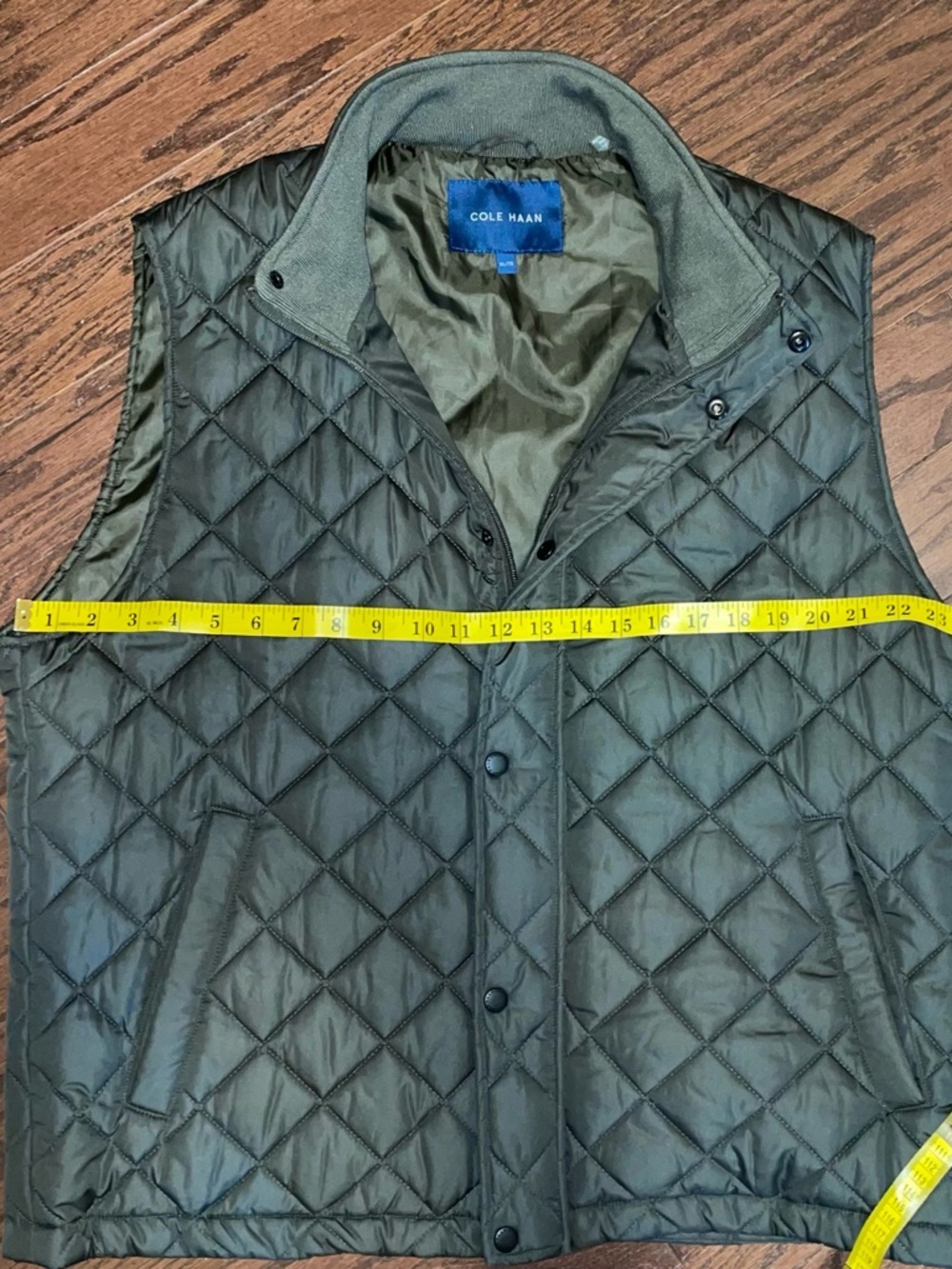 Cole Haan Quilted Green Vest with Stand Collar - Picture 6 of 14